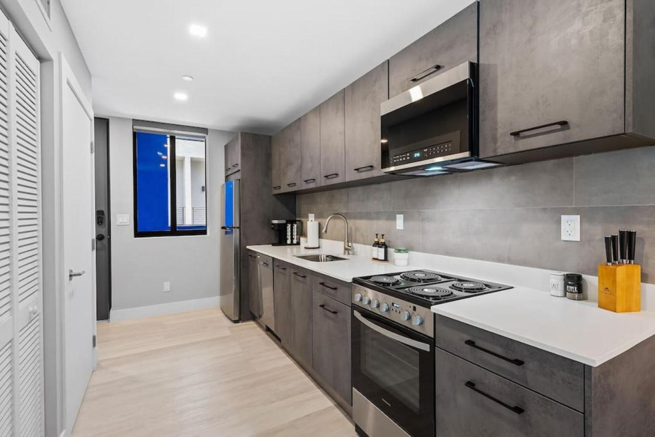Pretty Rola 202 Modern Industrial Apt W King Bed Fort Lauderdale Ngoại thất bức ảnh